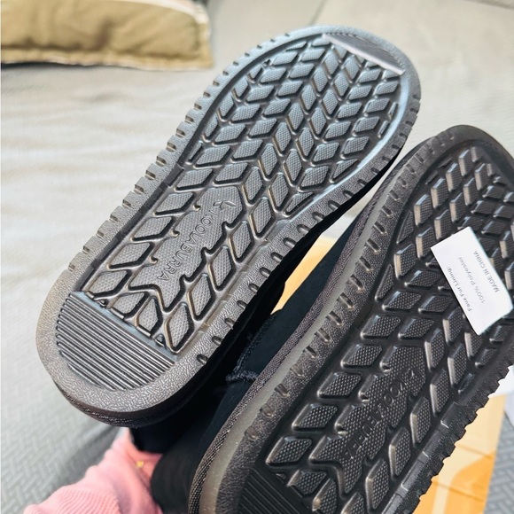 Koolaburra by UGG Classic Short Women's Winter Boots - Picture 12 of 15